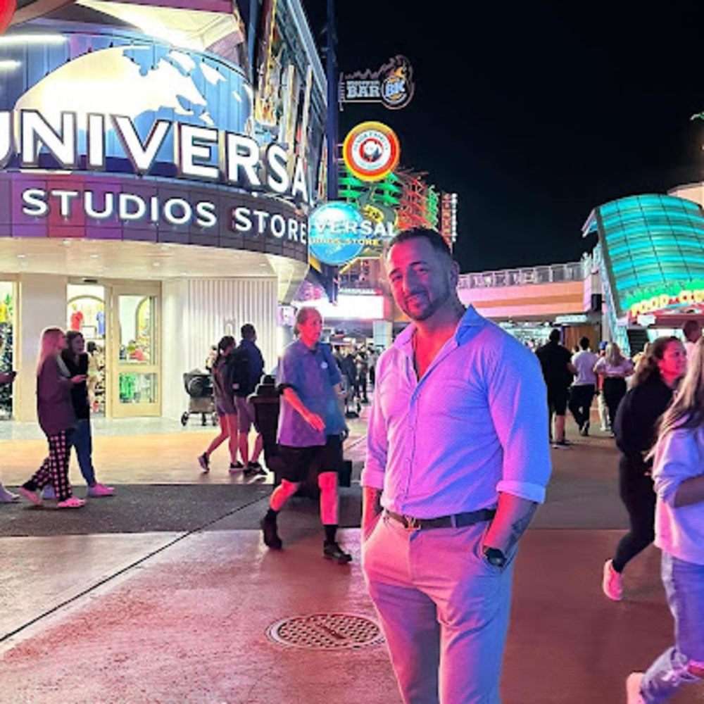 Meet your Posher, Lucian